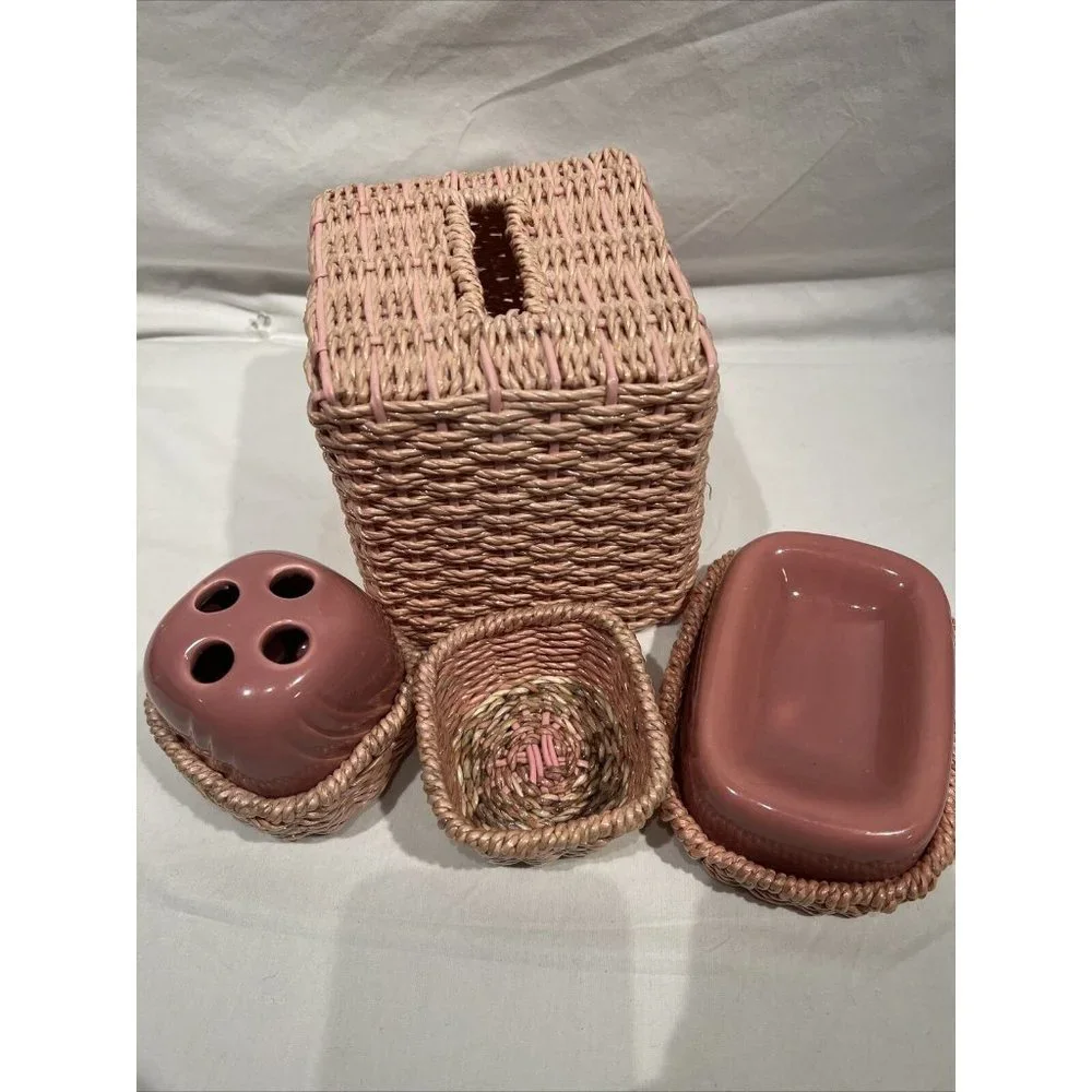 Vintage Pink Wicker Ceramic Bathroom Set Soap  Toothbrush Tissue And Basket‎ 4